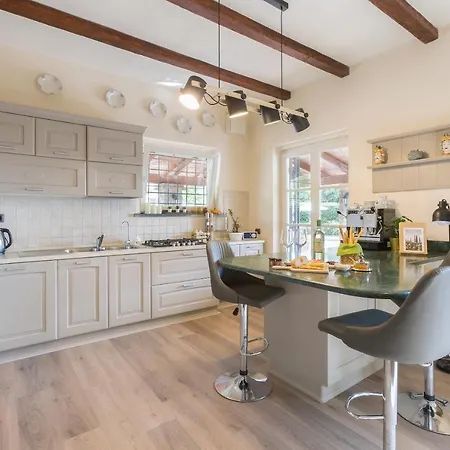 בית חווה White Tail Organic Farm